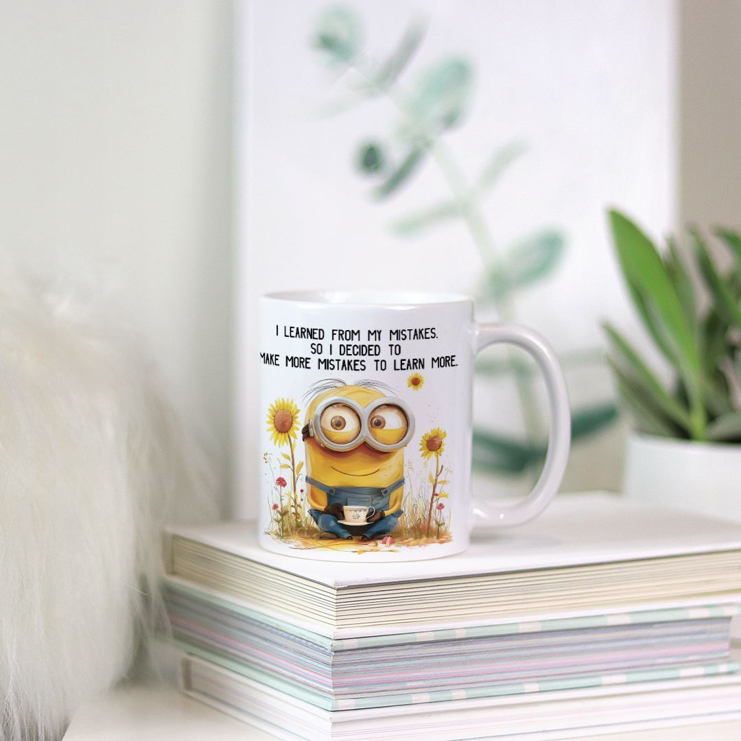 Minion losing mind Happy Mug 11oz